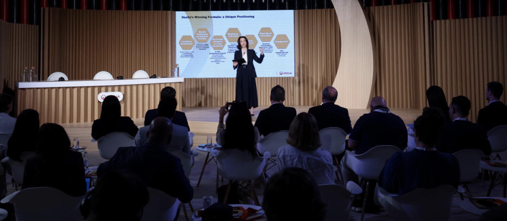 Tisková konference v Ománu